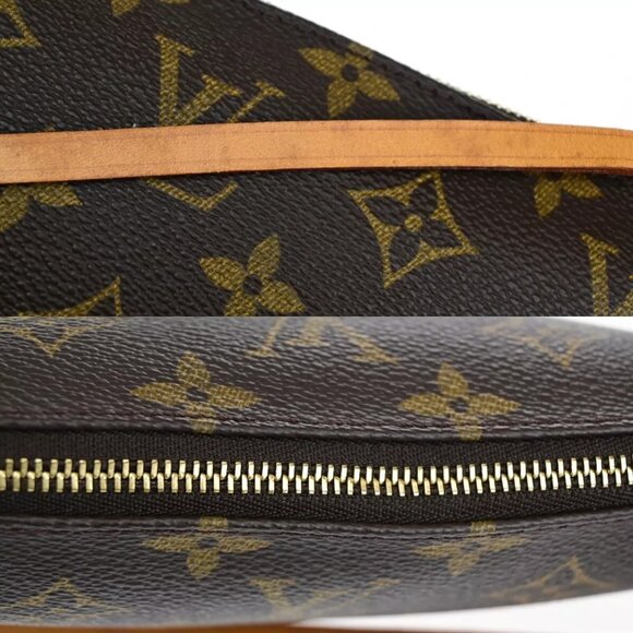 LOUIS VUITTON Pochette Accessoires Hand Bag Monogram Leather - Picture 14 of 16